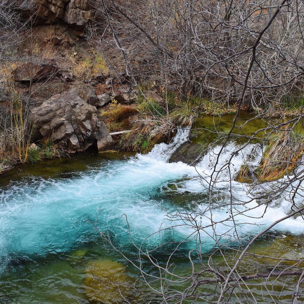 @hikingbootsandscrubs December 30 A few more pictures from our visit to Fossil Creek falls